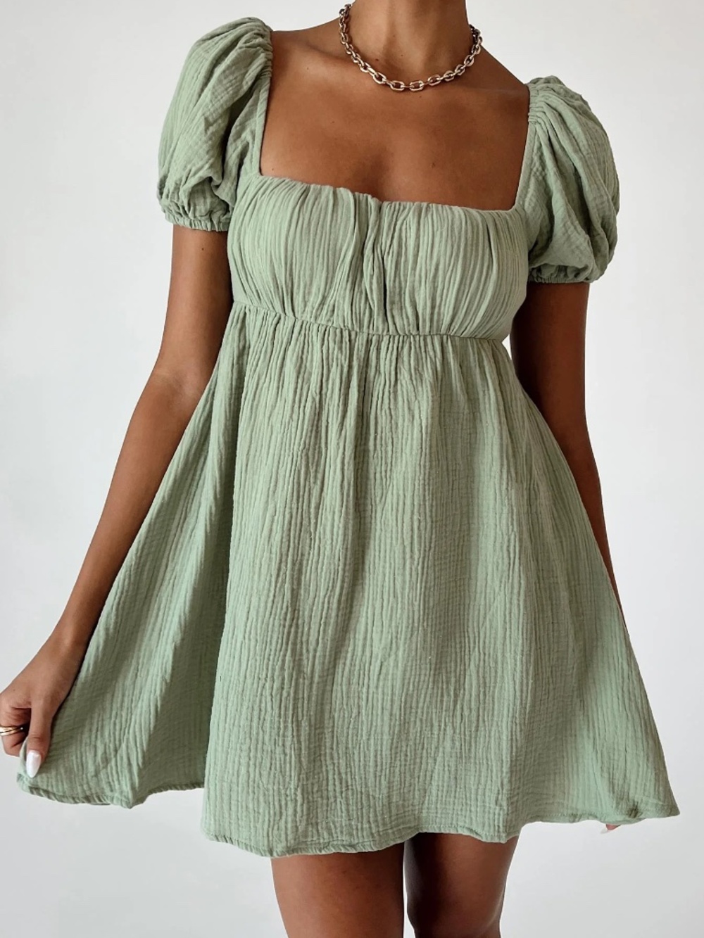 Princess Polly "Lets Dance" green babydoll dress with puff sleeves, size 6